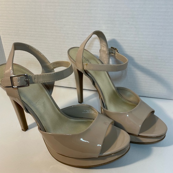 4” Heels Size 10 Nude Beige Xhilaration Open Toe Shoe w/Adjustable Straps Patent - Picture 3 of 6